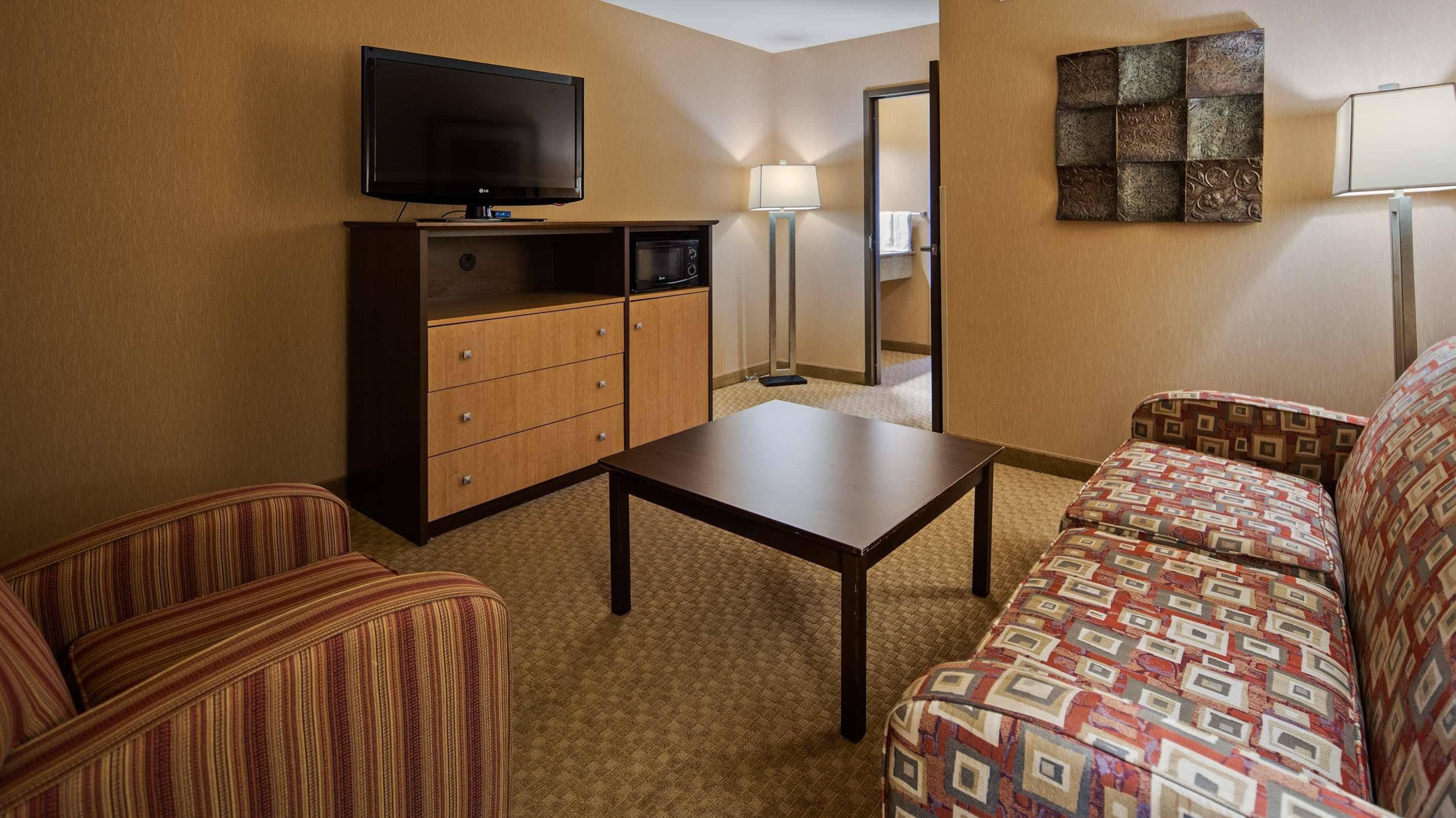 Crandon Inn & Suites Экстерьер фото