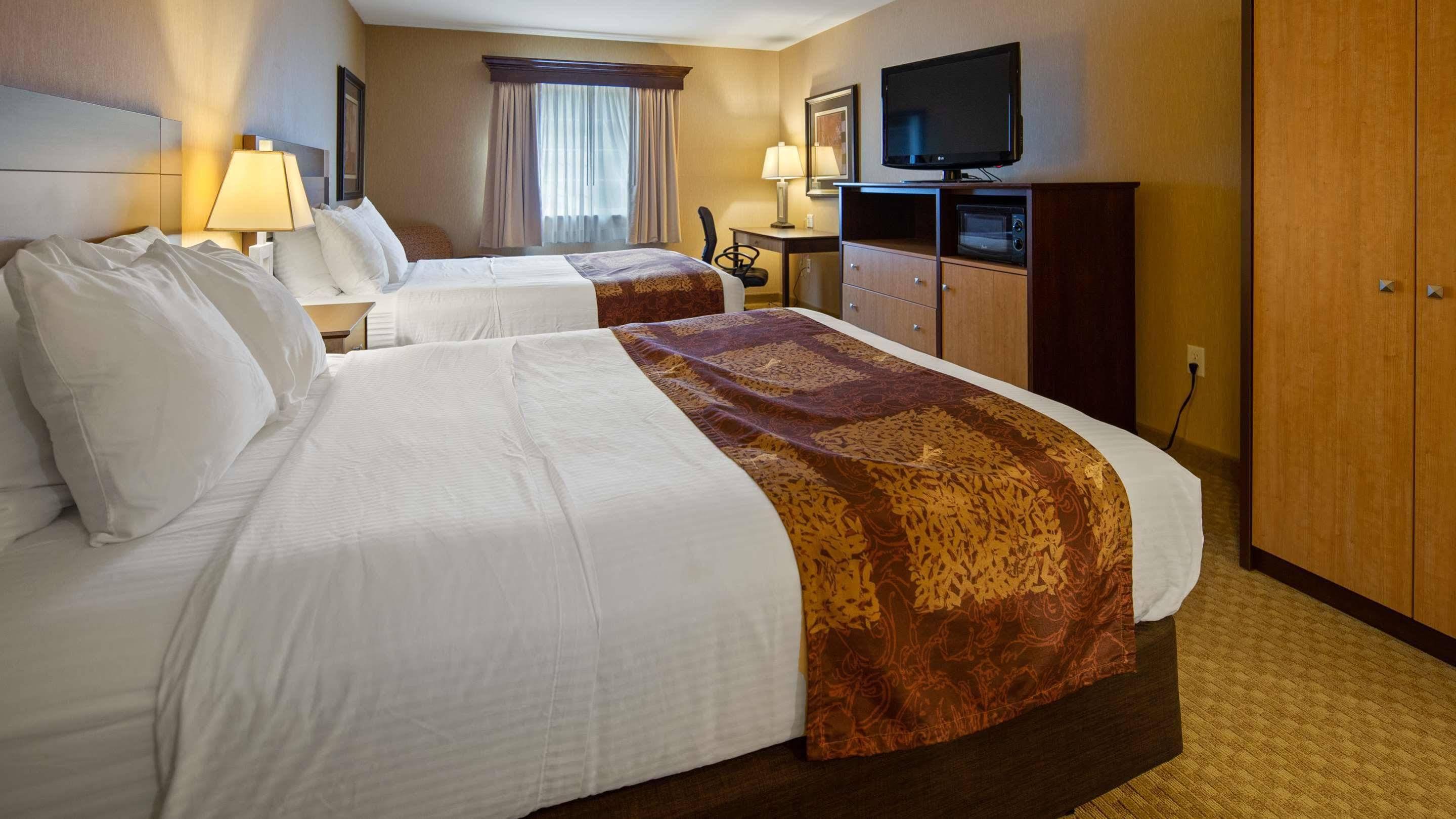 Crandon Inn & Suites Экстерьер фото